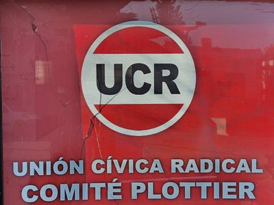 Vandalizaron el frente de la sede de la UCR en Plottier