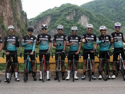 Secuestran y asaltan a ciclistas del equipo Petrolike en carretera de Puebla