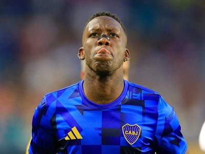 “Momento complicado”: Luis Advíncula se despidió de Boca y explicó los motivos