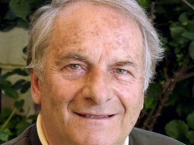 Muere el escritor francés Dominique Lapierre, autor de La ciudad de la alegría, a los 91 años