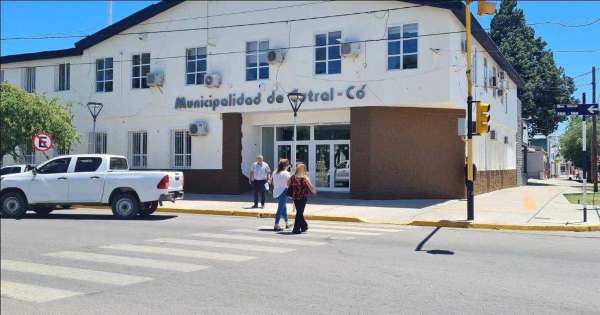 La municipalidad de Cutral Co ya aplica los controles sobre consumo y tenencia de sustancias. Fuente: (Facebook)