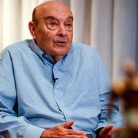 Cavallo criticó a Milei por la intervención al dólar