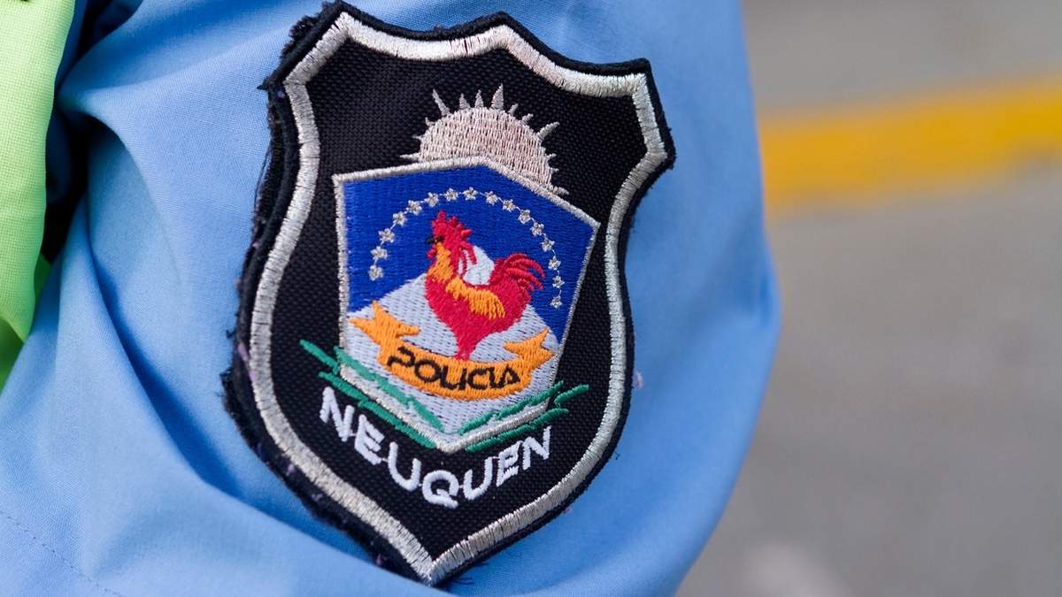 Policía de Neuquén. Fuente: (Emiliano Ortiz)