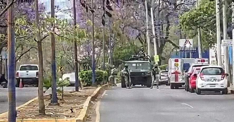 Hallan a guardia de seguridad muerto dentro de deportivo de Universidad La Salle Cuernavaca
