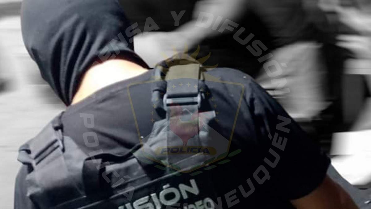 Fueron detenidas dos personas de 34 y 64 años por venta de droga. Fuente: (Policía de Neuquén)