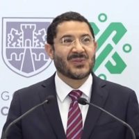 No había necesidad de forcejear con la policía, pudieron llamarnos: Batres a alcaldes panistas