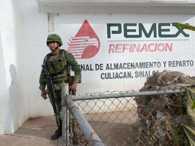 Pemex convoca a militares en retiro a trabajar en "defensa del patrimonio nacional"