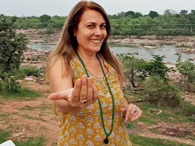 “La gente se refugia en los árboles”: la extrema situación de cuarentena de Daisy May Queen en India