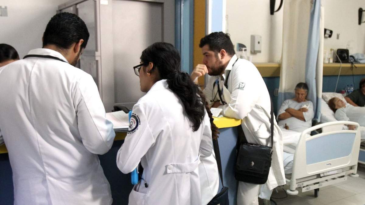 Los médicos son el blanco de los ataques físicos y verbales. Fuente: (Twitter)