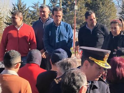 El ministro Tobares se comprometió a brindar más seguridad para los vecinos de San Patricio del Chañar