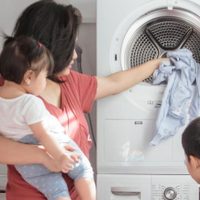 Indemnizaron a una mujer separada por criar a sus hijos y no poder trabajar
