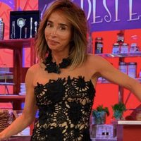Qué vergüenza: María Patiño queda descalza en plena transmisión de “Socialité”