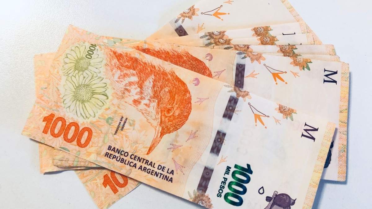 El aguinaldo se abona en dos partes. Fuente: (X)