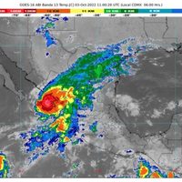 El huracán "Orlene" se acerca al puerto de Mazatlán