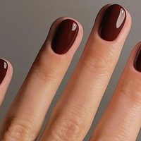 El marrón espresso llegó para quedarse: el tono de Nail Art que va a dominar tus uñas de mayo a septiembre sin aburrirte