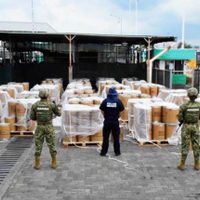 Aseguran en Manzanillo cargamento con psicotrópico proveniente de China