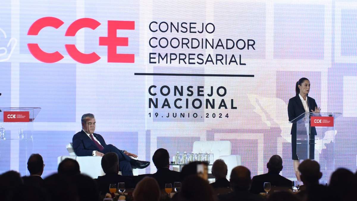 Claudia Sheinbaum en el Consejo del CCE