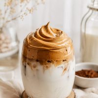 Cómo hacer café dalgona, la bebida espumosa que volvió a viralizarse