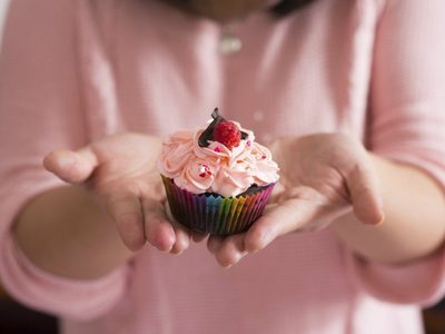 Quienes prefieren comer y cocinar postres son más agradables y compasivos