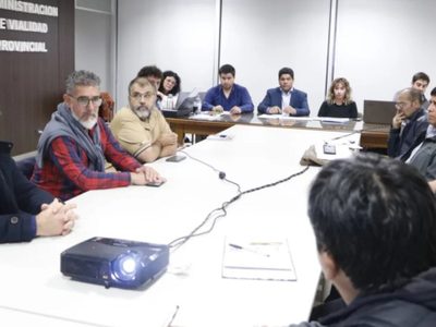 Docentes de Chubut rechazaron el aumento del 15 %
