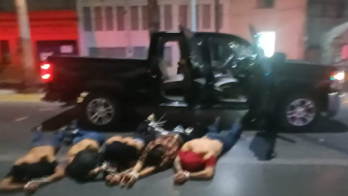 Aparecieron amarrados