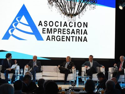 Los comunidad empresarial se comprometió a mantenerse en actividad durante la cuarentena