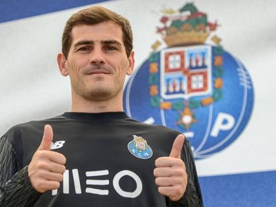 Al borde de las lágrimas celebró con sus compañeros: las hermosas palabras de Iker Casillas