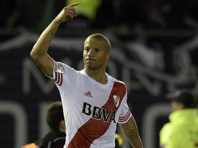 ¿Carlos Sánchez vuelve a River?