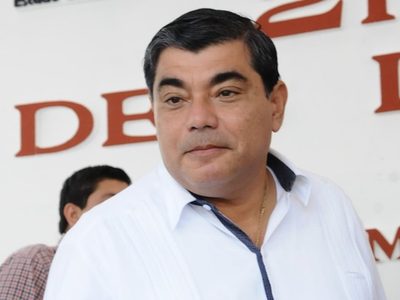 El rector de la UJAT se deslinda de la Estafa Maestra