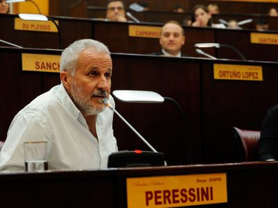 Andrés Peressini recorrió Plottier y lanzó duras críticas hacia la gestión de Gloria Ruiz