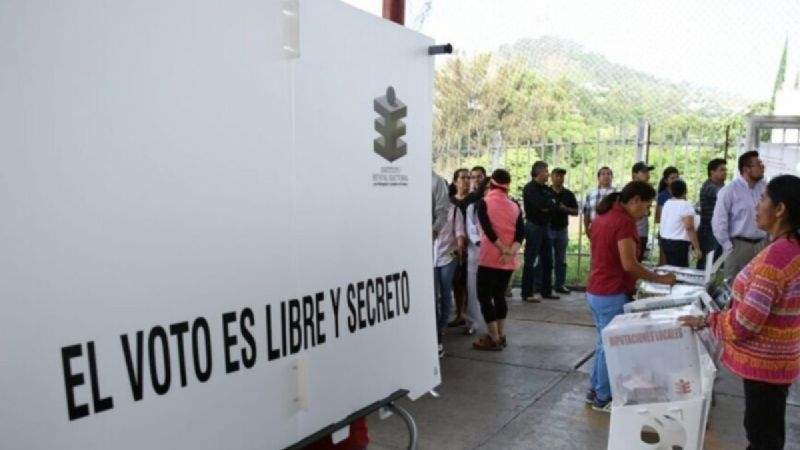 Las elecciones del 6 de junio obligarían a suspender este domingo la vacunación contra el covid-19