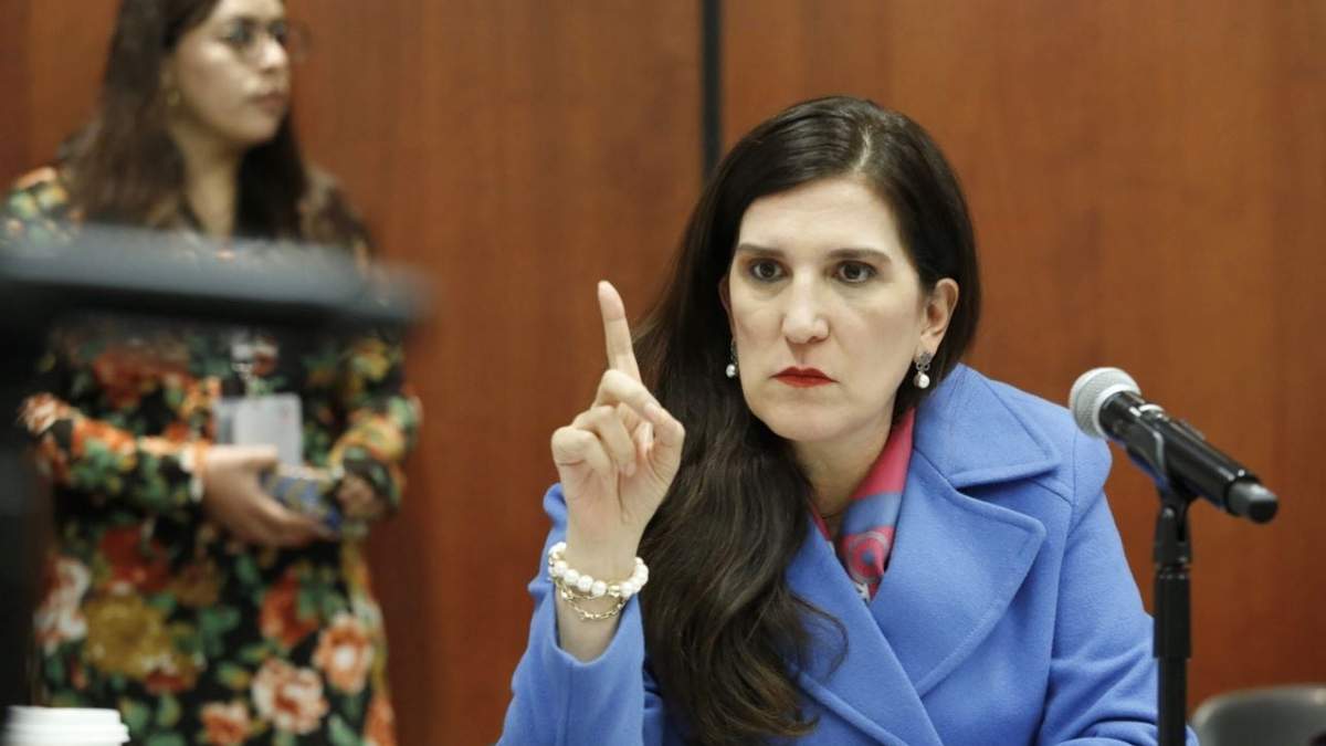 La senadora Kenia López Rabadán
