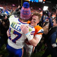 Bo Nix, de los Broncos, sufrió una fractura de tobillo derecho y se perderá el resto de la temporada