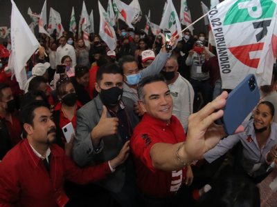 "Alito" exige a la militancia priista lealtad y “categoría política para enfrentar la adversidad”