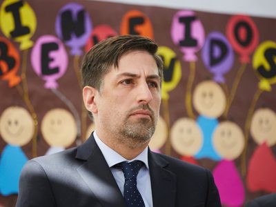 Vuelta a clases: confirman reorganización de aprendizajes y descartan promoción automática