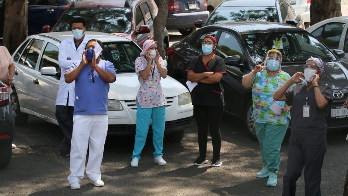 Personal médico exigió vacunas contra el covid-19