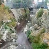 Exhiben que empresa de la familia Hank Ron incumple con saneamiento de aguas residuales en Puebla
