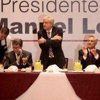 Monreal ofrece reducir en 30% el presupuesto del Senado