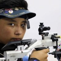 Él es Edson Ramírez, competidor mexicano en rifle de 10 metros