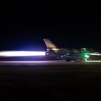 El ejército israelí afirma que atacó más de 35 instalaciones militares