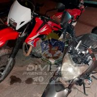 Recuperaron tres motos robadas y varias piezas en el barrio Almafuerte