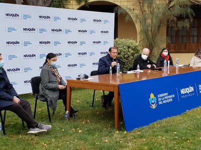 Gutiérrez anunció la próxima meta del plan de vacunación en Neuquén