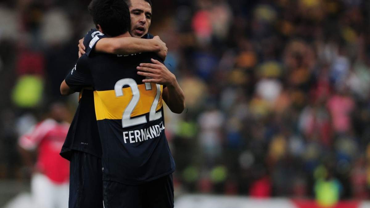 Pol abraza a Riquelme. Fuente (Instagram)