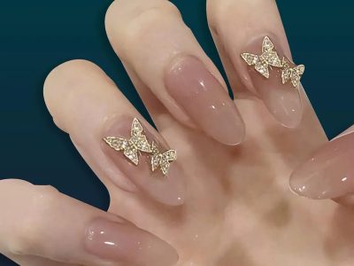 Este color casi invisible será tu mejor aliado en manicura: la tendencia top del invierno 2025