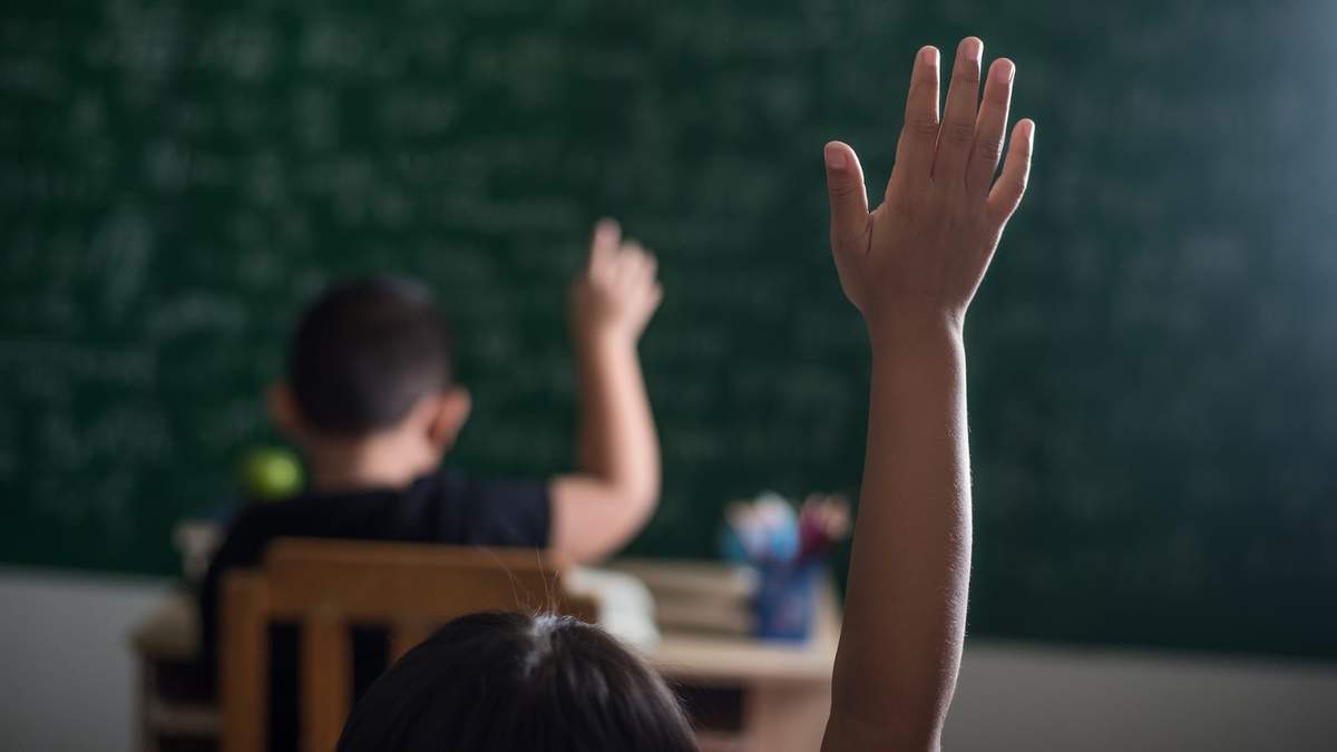 Clases presenciales en tiempos de cuarentena. Fuente: (Twitter)