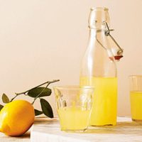 Lemoncello casero: usá esta receta para aprovechar los limones de temporada y hacer una bebida delic