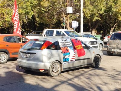 Marcharon contra la base estadounidense: "Dónde se instala, hay conflicto, muerte y destrucció