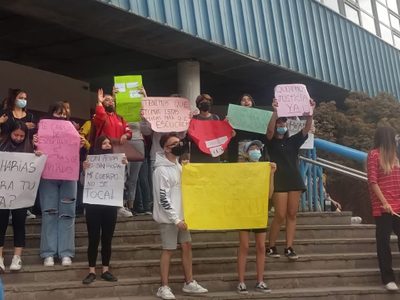 Exigen respuestas al CPE ante casos de violencia de género en el CPEM 12