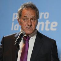 “Me tengo que ir a comer”: la insólita respuesta de Scioli al ser consultado por la AFA