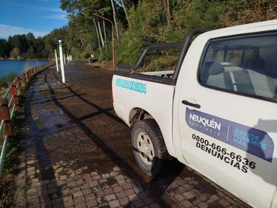 Sancionaron por tercera vez a un complejo turístico de Villa La Angostura por arrojar líquidos al Lago Correntoso